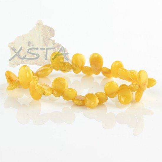 Drop shaped butterscotch amber bracelet